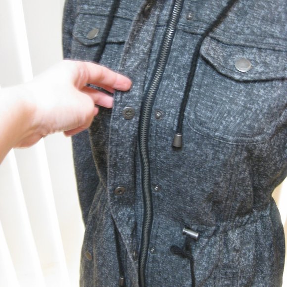 NWT Guess gray black jacket hoodie coat XS extra small - Picture 3 of 8